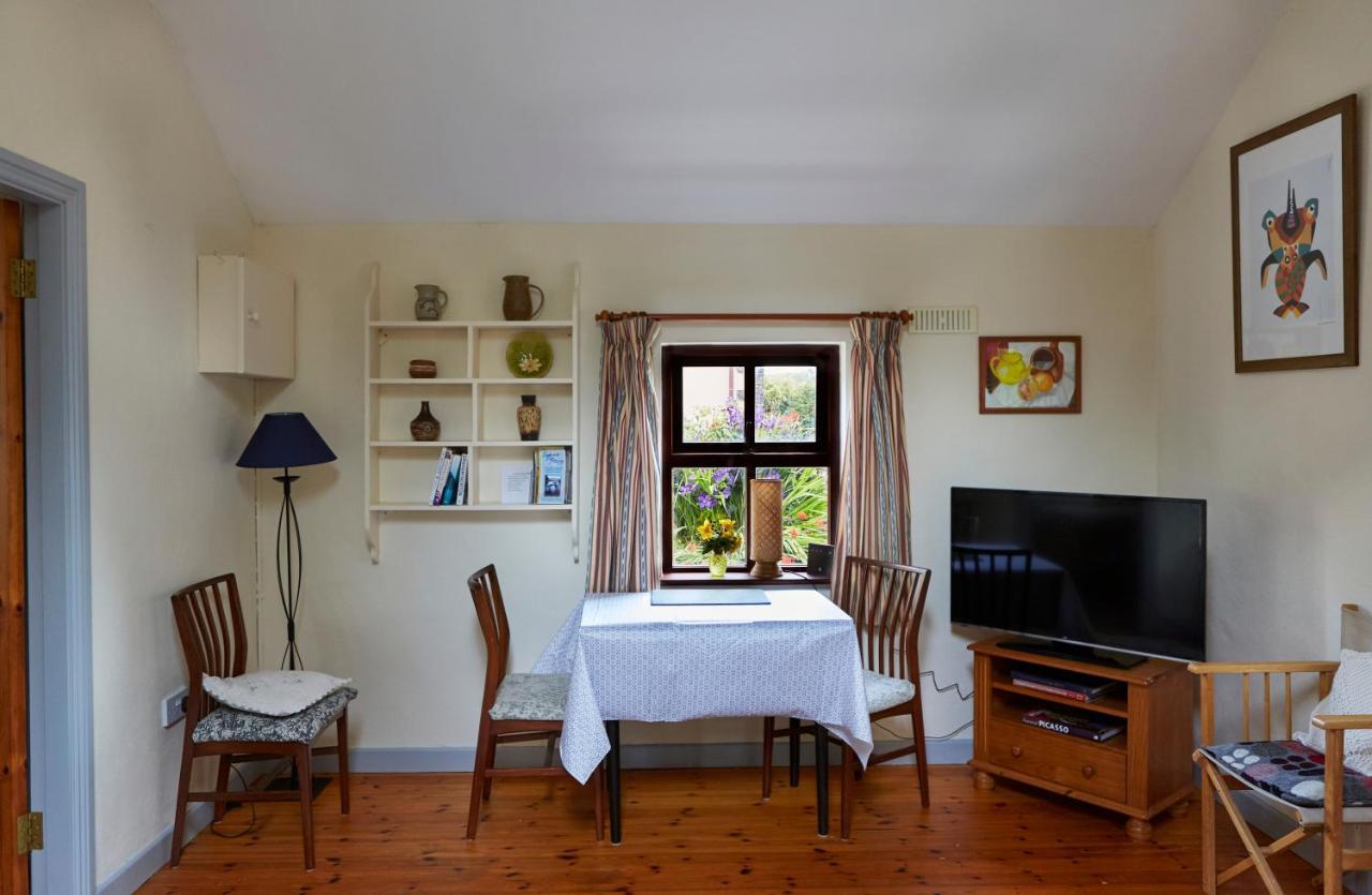 Sea View 1-Bed Cottage With Private Garden Skibbereen Eksteriør billede